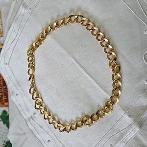 Vintage Evoke Gold Tone Hammered Chain Choker Necklace